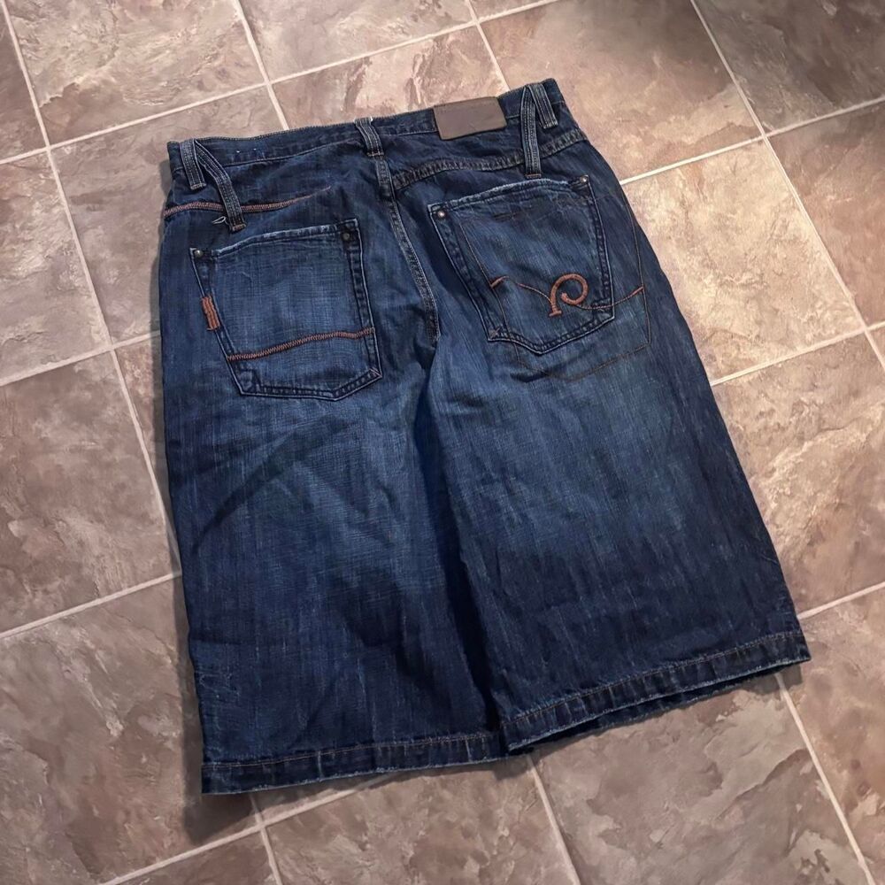 Vtg 00s Y2K rocawear baggy dark wash jorts with embroidery, size 36, no flaws!